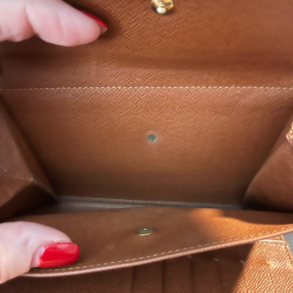 Louis Vuitton Monogram Wallet - Picture 5 of 9